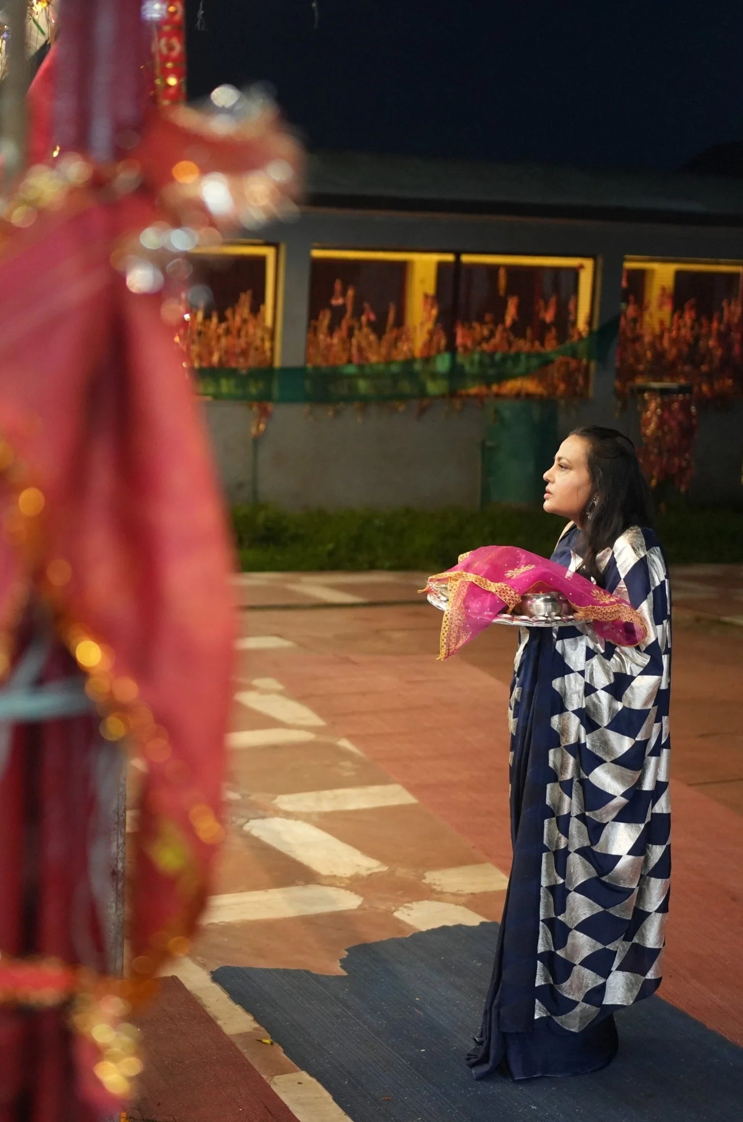 How to Create an Auspicious Saree Gifting Ceremony