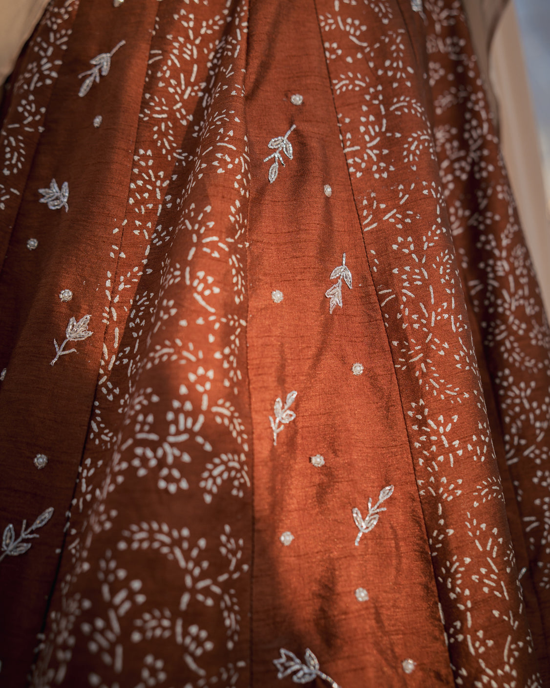 Chocolate Beige Silver Printed & Embroidery Skirt & Cape