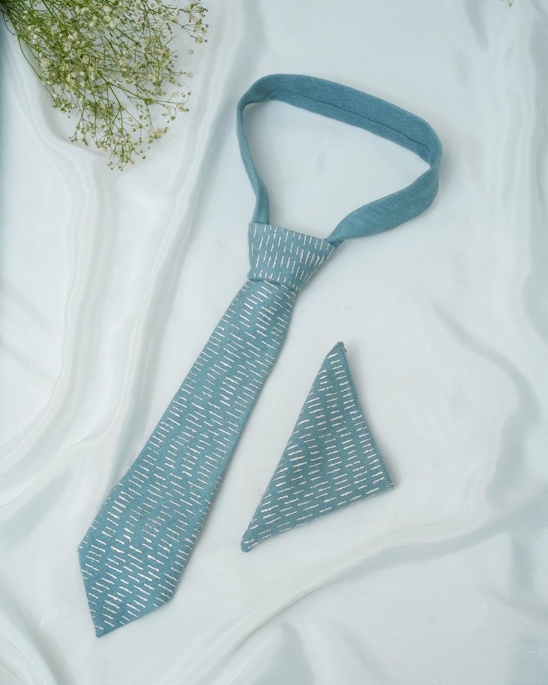 Pure Pashmina Ice Blue Tie & Pocket Square Set